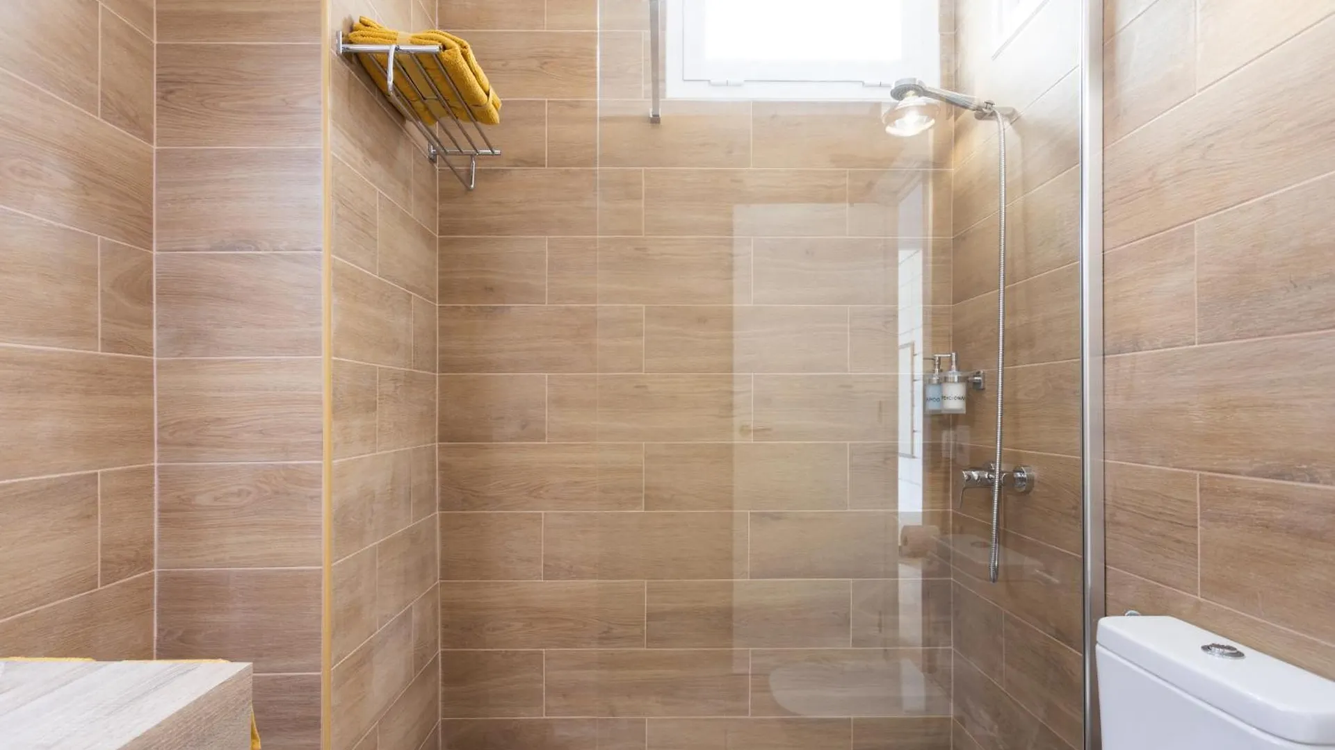 דירה ארונה Home2Book Sunlit Apt, Pool & Terrace, Las Americas