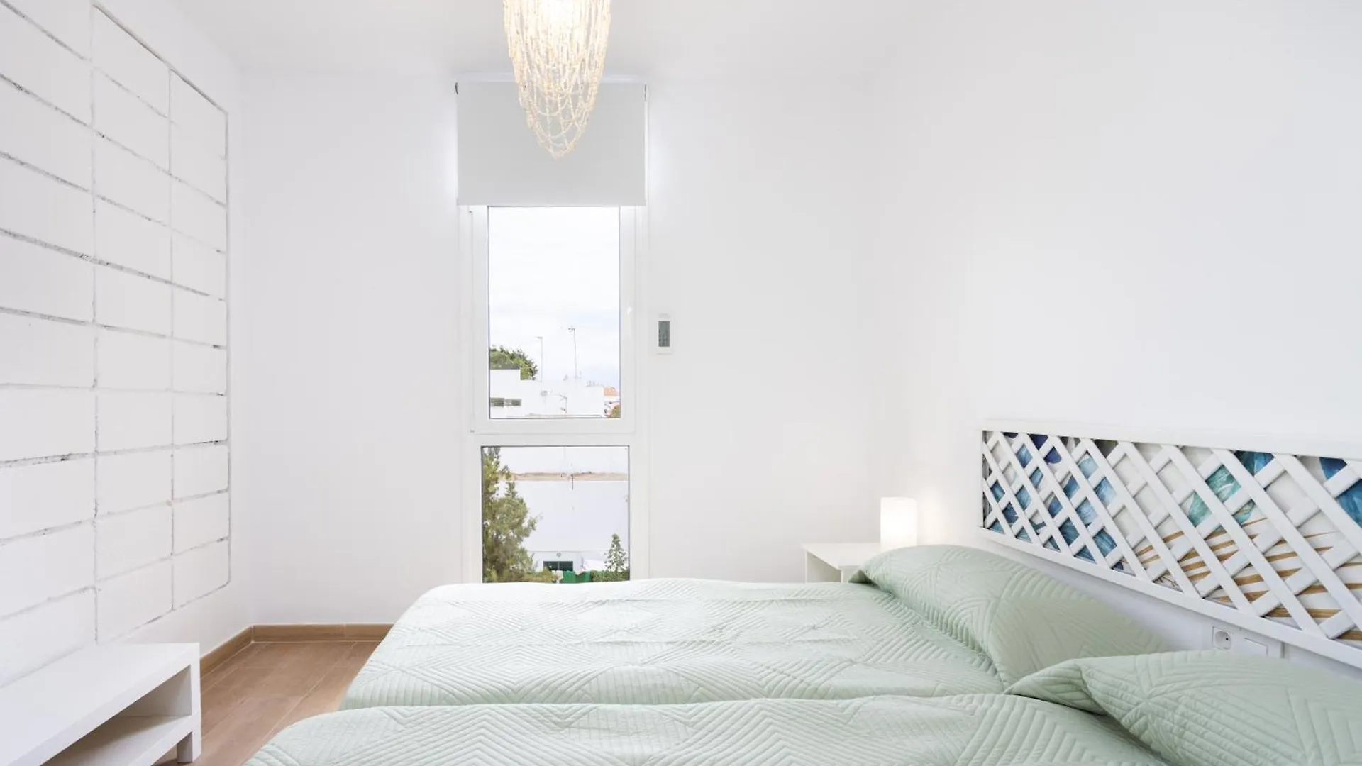 ארונה Home2Book Sunlit Apt, Pool & Terrace, Las Americas דירה