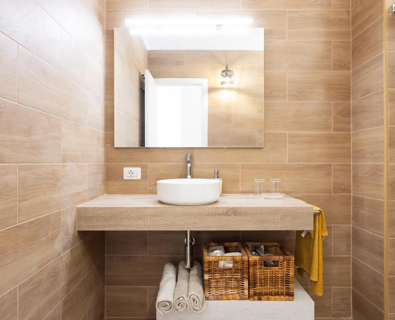 ארונה Home2Book Sunlit Apt, Pool & Terrace, Las Americas
