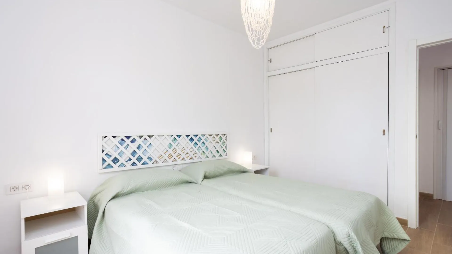 ארונה Home2Book Sunlit Apt, Pool & Terrace, Las Americas דירה